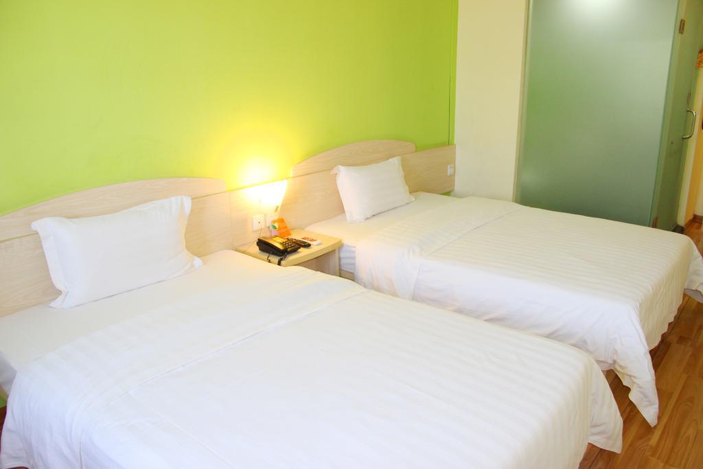 7Days Inn Guangzhou New Tianhe Park Rum bild