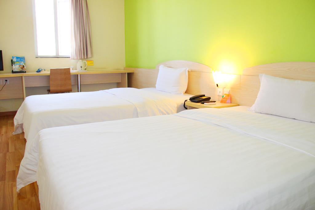 7Days Inn Guangzhou New Tianhe Park Exteriör bild