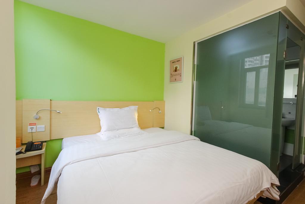 7Days Inn Guangzhou New Tianhe Park Exteriör bild